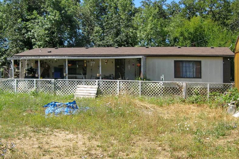 Home For Sale at 609 Shadow Ranch Ln Roseburg Oregon