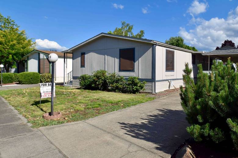 Home for sale at 643 Kylee Ann, Medford, Oregon