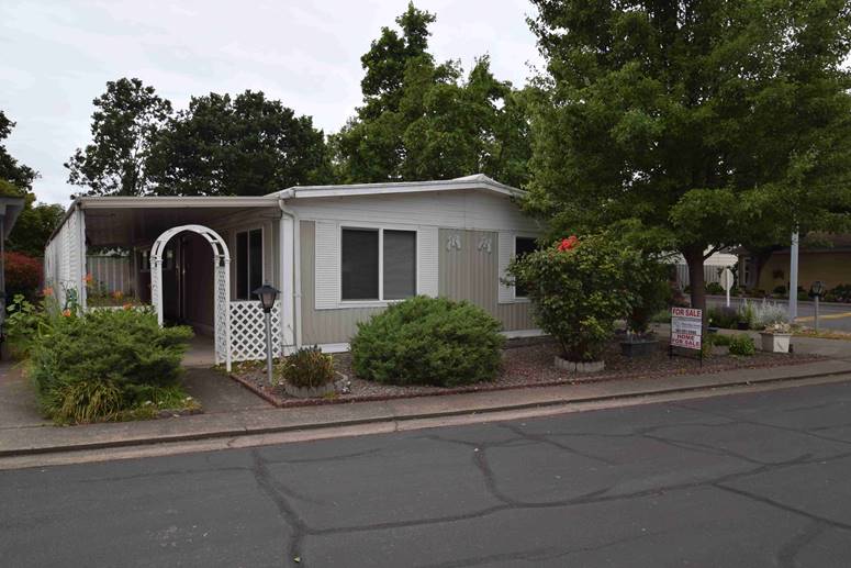 Manufactured Home For Sale at Aspens On The Creek, Medford, Oregon
