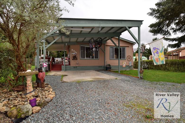 Manufactured Home For Sale at Covered Bridge Mobile Park, Rogue River