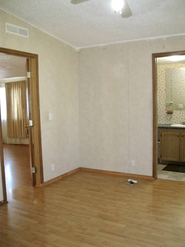 A picture containing indoor, floor, wall, ceiling

Description automatically generated