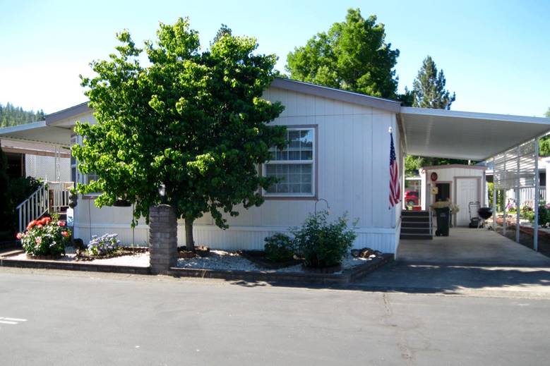 Manufactured Home For Sale at 20055 Hwy 62, Shady Cove, Oregon