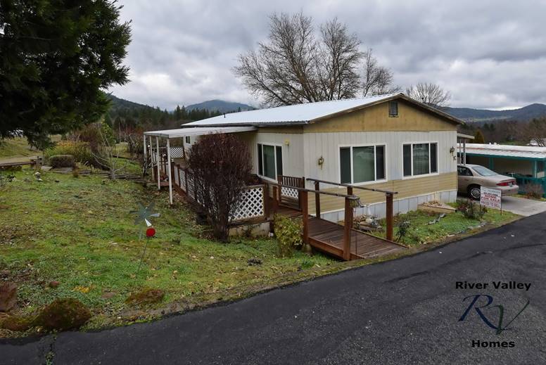 Manufactured Home For Sale at Madrone Hill, near Gold Hill, Oregon