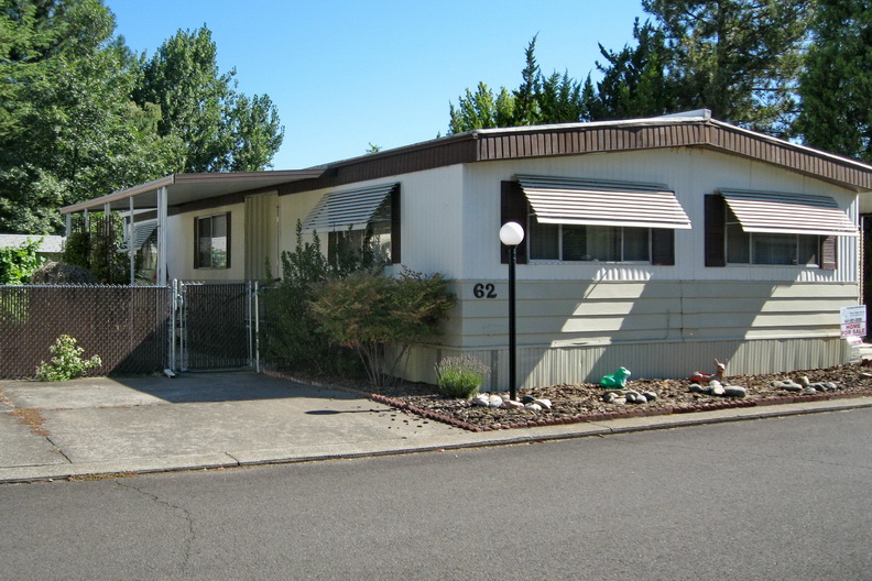 Manufactured Home For Sale at Pacific Village, Medford, Oregon