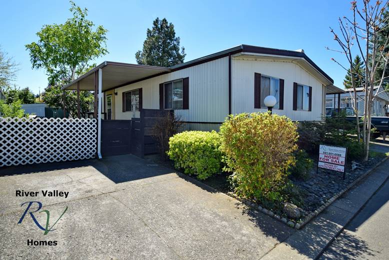Manufactured Home For Sale at Pacific Village Park, Medford, Oregon