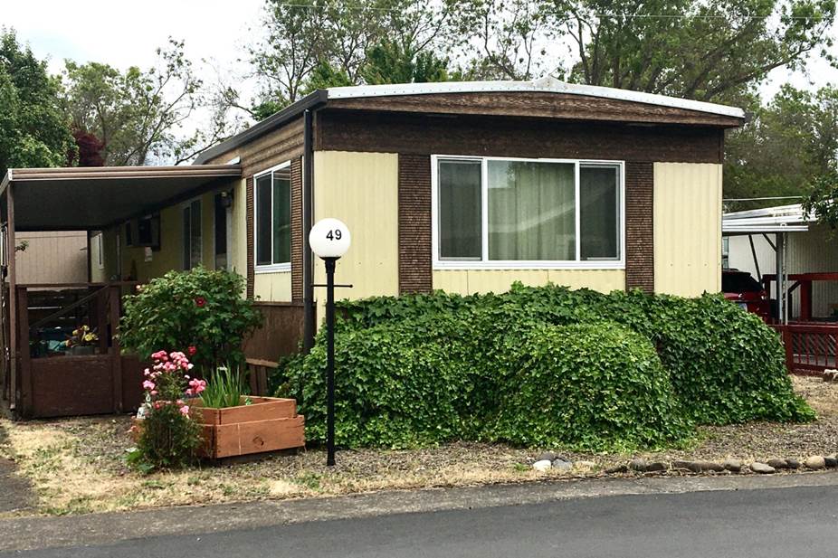 Manufactured Home For Sale at Rogue Valley Meadows, 2385 Table Rock RD