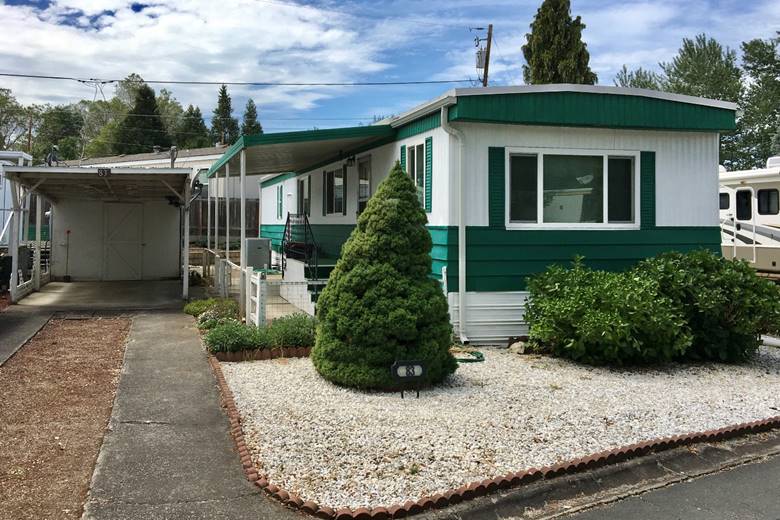 Mobile Home For Sale at Royal Oaks Mobile Manor, 4069 South Pacific Hwy